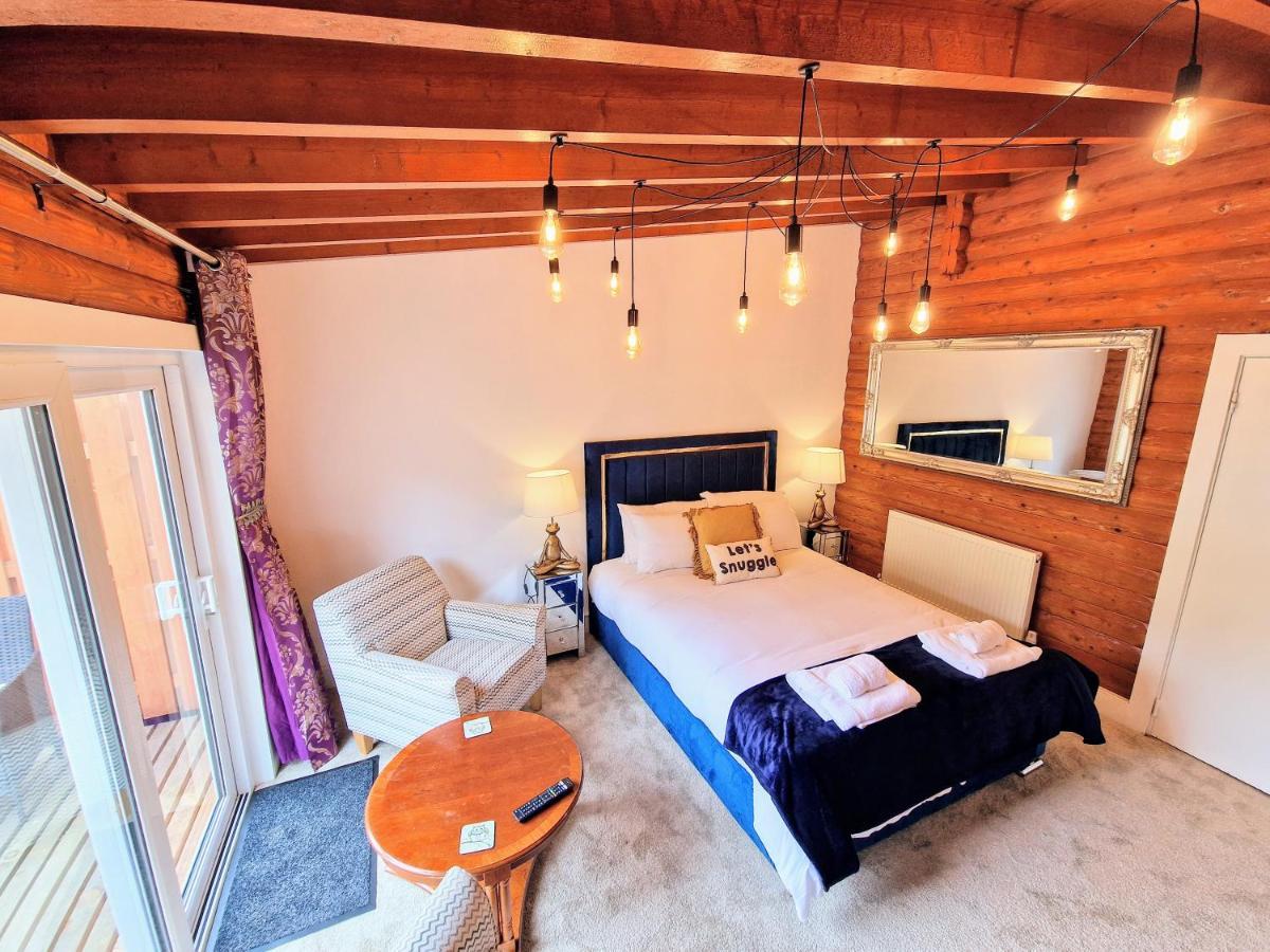 Kaoglen Squirrel Drey-Hot Tub-Pet Friendly-Perth Villa Balnald Exterior photo