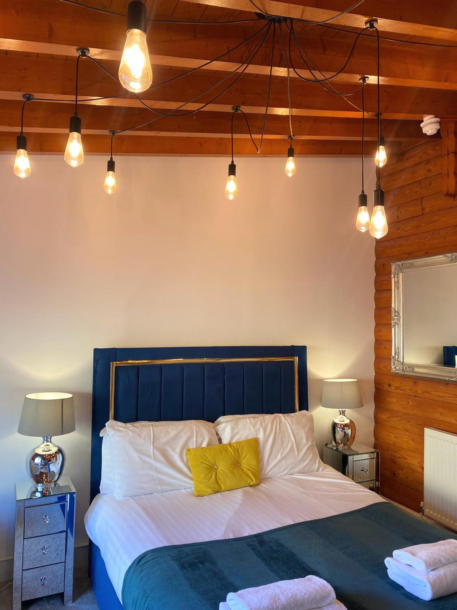 Kaoglen Squirrel Drey-Hot Tub-Pet Friendly-Perth Villa Balnald Exterior photo